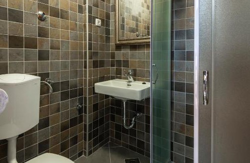 Dubrovnik Apartment | Top-Rated Roko Dubrovnik Apartment: Family-Friendly Retreat