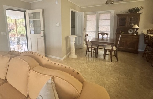 Northport House | Ideal Stay Near University of Alabama: 3 BR with Lake View