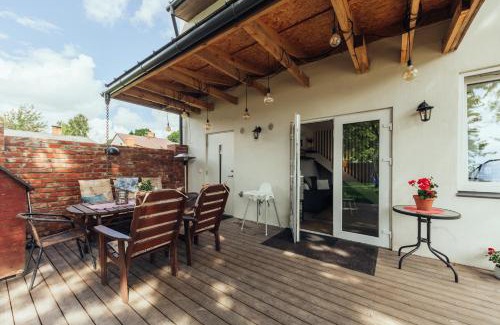 Liepaja Apartment | Discover Rolla Villa: Pet-Friendly Retreat with Family Amenities