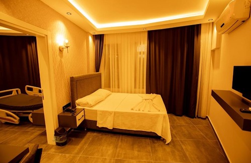 Anamur Bed & Breakfast | Experience Relaxation at ROLLİ BUTİK HOTEL with Ocean Views