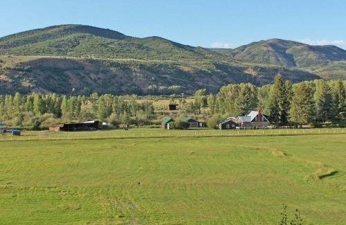 Meeker House | Pet-Friendly Retreat at Rolling R Guest Ranch - 10/10 Rated