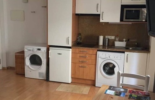 Barri Vell Apartment | Romantic Studio in Barri Vell – Guest Rated 10/10