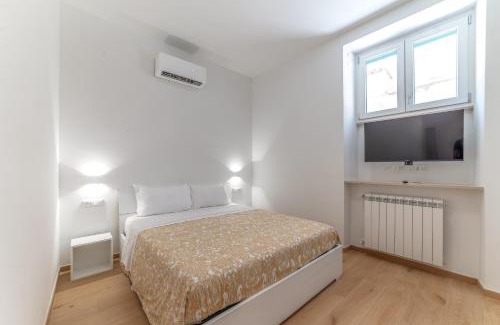 Prenestino-Centocelle Apartment | Roma Cento - Metro Mirti & Free WiFi