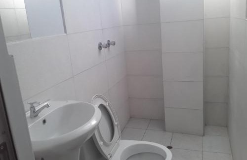 Juli House | Cozy Roma Hostal: Guest Rated 9/10 with Delicious Breakfast