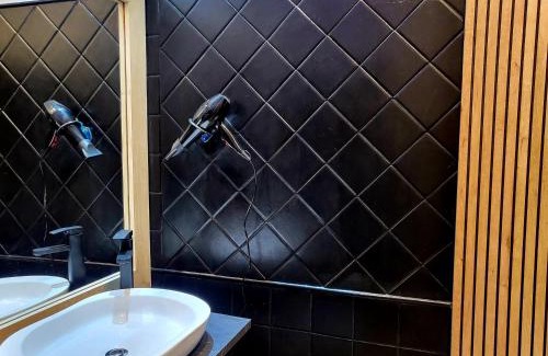 Zona LIV La Giustiniana Apartment | Elegant Roma Luxury Loft - Pet and Child Friendly Stay