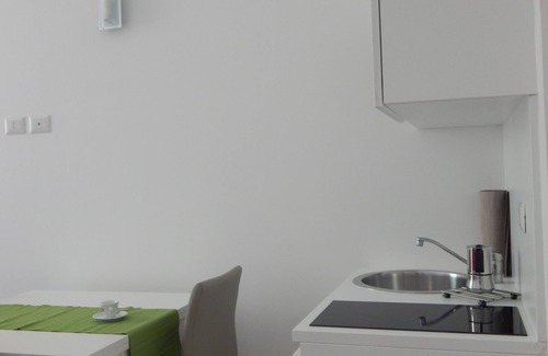 Esquilino Apartment | Pet-Friendly Roma Resort Colosseum with Spa & Breakfast