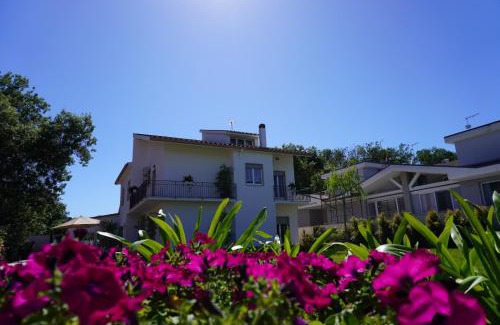 Zona XXX Castel Fusano House | Guest Rated 9.3: Romana Guest House for Family Getaways