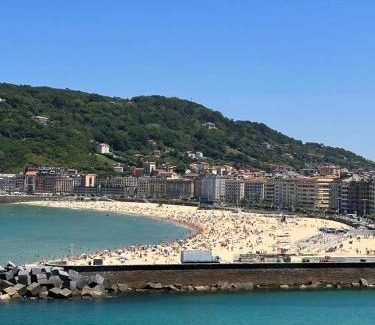 Old Town Apartment | Romance by the Sea: Oceanfront Retreat with Pet-Friendly Perks