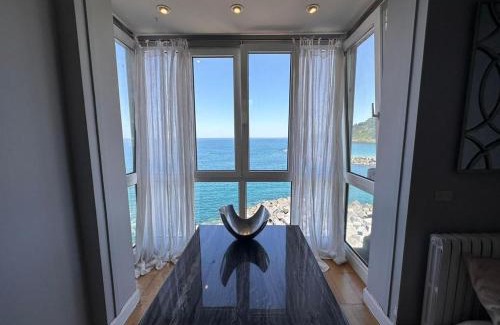 Old Town Apartment | Romance by the Sea: Oceanfront Retreat with Pet-Friendly Perks