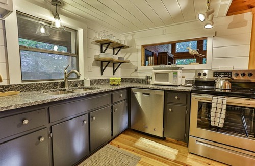 Ellijay Cabin | Escape to Romance on the Cartecay River in Ellijay, GA