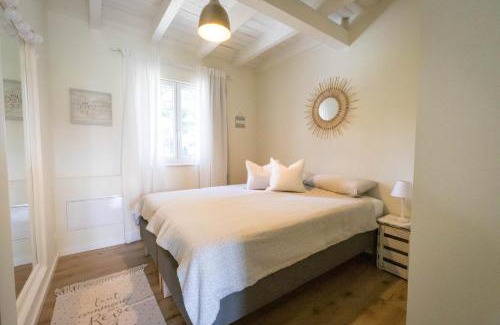 Oberhoffen-les-Wissembourg Apartment | Cozy Romantik-Home Nordelsass: Family-Friendly Retreat