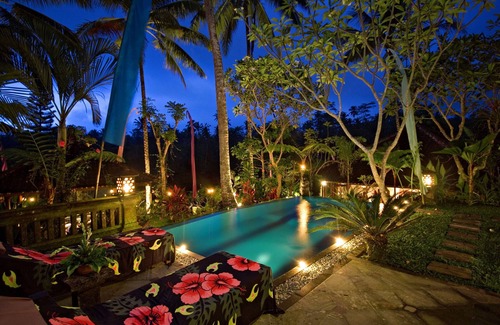 Melayang Villa | Romantic Villa Retreat with Valley Views and Private Pool
