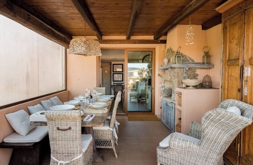 Porto Pozzo Apartment | Romantic Apartment with Ocean View in Maddalena Archipelago