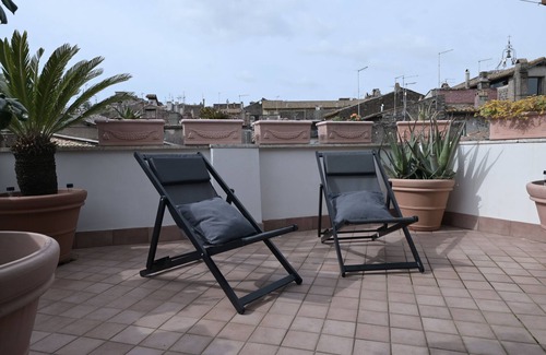 Ronciglione House | Romantic apartment with terrace in one of the most beautiful villages in Italy