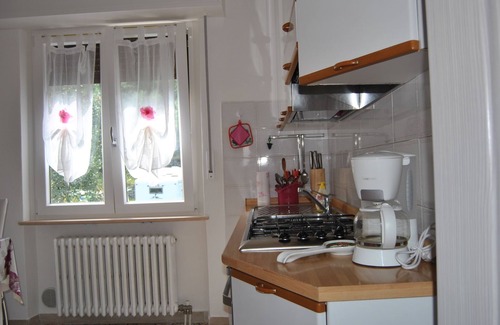 Cassone Apartment | Scenic Lake View Hotel: Pet-Friendly & Pool Access Awaits!