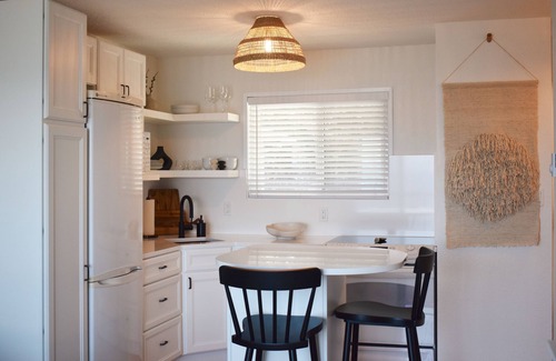 Courtenay Condo | Romantic Beachfront Condo with Ocean Views - Bella Vista Suite
