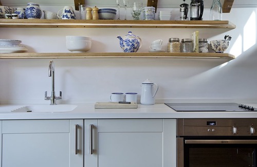 Chichester House | Romantic Getaway with Breakfast near South Downs & Goodwood