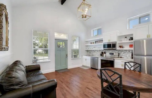 Dripping Springs House | Idyllic Bungalow "Carmen" with Family-Friendly Amenities
