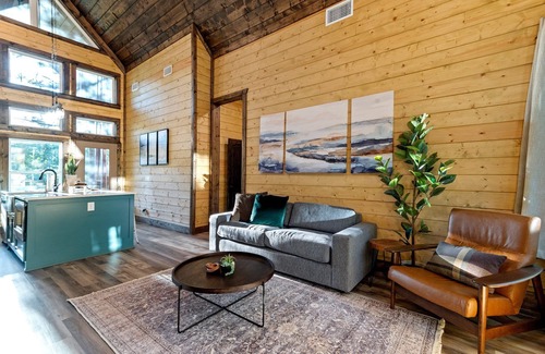 Broken Bow Cabin | Enchanting Cabin Retreat with Spa, Hot Tub & EV Charger