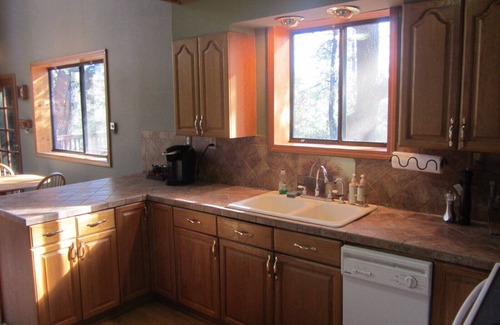 Payson Cabin | Enchanting Forest Chalet: Pet-Friendly & Family Ready
