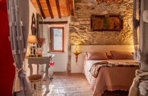 Monterotondo Marittimo Apartment | Explore Cuore di Toscana: Family-Friendly Historic Stay