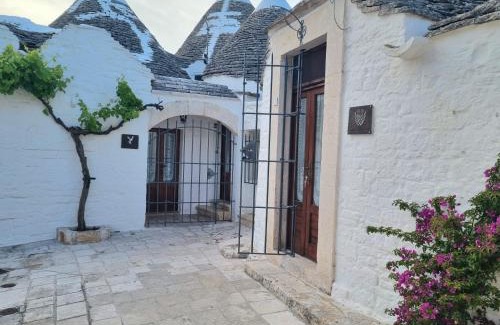 The Trulli of Alberobello House | Romantic Corner