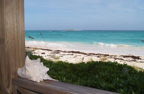 Double Bay Cottage | Seaside Retreat: Romantic Cottage on Double Bay Beach