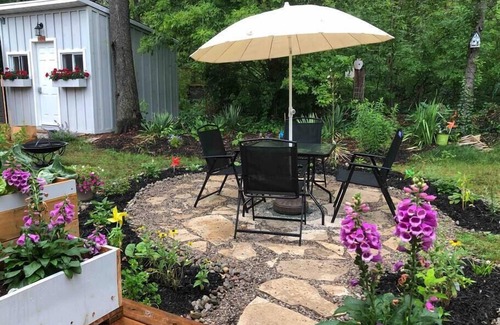 Port Franks Apartment | Discover Port Franks Getaway: Eco-Friendly Spa Retreat