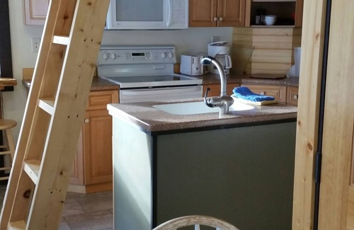 Naples Cabin | Discover Trickey Pond: Oceanfront Retreat with Spa & Breakfast