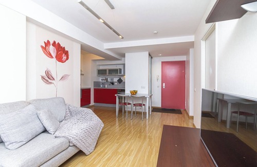 Kesklinn Apartment | Romantic getaway with equipped kitchen.