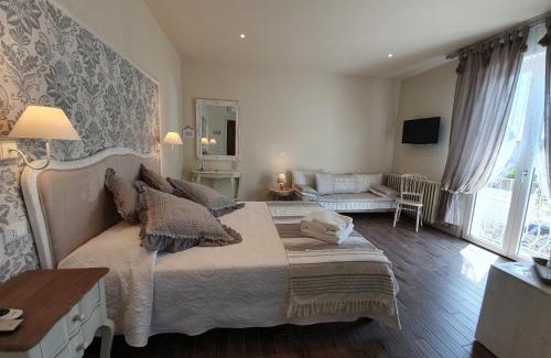 Colombare House | Enchanting Romantic Home with Breakfast & Kitchen Amenities