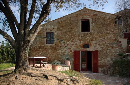 Greve in Chianti House | Romantic Retreat Amidst Chianti Vineyards in Tuscany