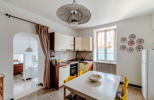 Gandria Apartment | Enchanting Lakefront Apartment in Gandria - The Lake House