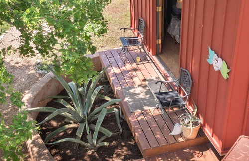 Spicewood Cabin | Romantic Lakefront Eco-Cabin with Breakfast & Kitchen Access