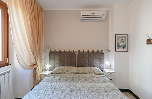 Corniglia Other | Romantic Lemon Double Room - Guest Rated 9.4/10 with Breakfast