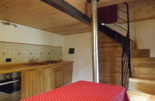 Brengon House | Enchanting Autumn Harmonies: Guest Rated 9.8, Pet Friendly