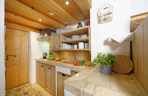 Meisham Apartment | Romantic Loft with Ocean View & Spa - Rated 9.2/10