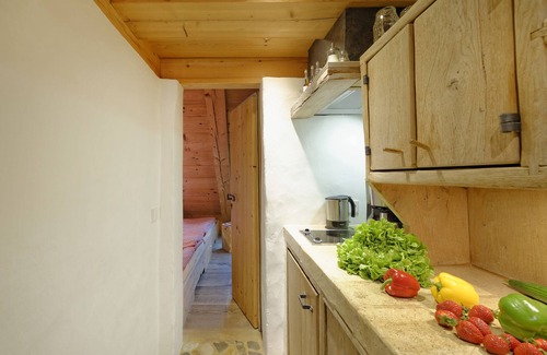 Meisham Apartment | Romantic Loft with Ocean View & Spa - Rated 9.2/10