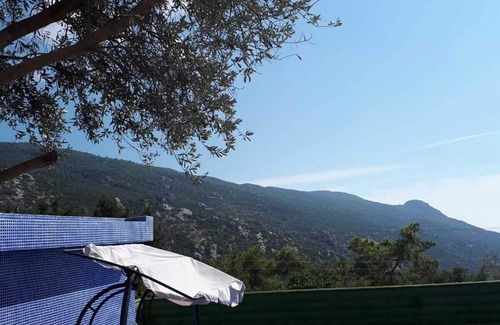 Islamlar House | Romantic Honeymoon Hideaway with Ocean Views and Pool
