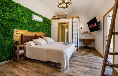 Wimberley House | Romantic Luxury Retreat with Sauna & Heated Pool in Wimberley