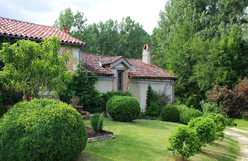 Sourzac Cottage | Idyllic Mill Cottage Retreat Near Bergerac, France
