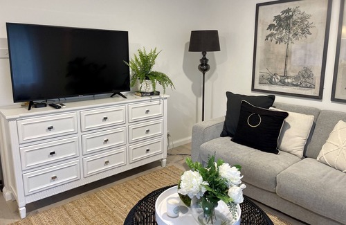 Glenbrook Apartment | Romantic mountain studio with fire pit