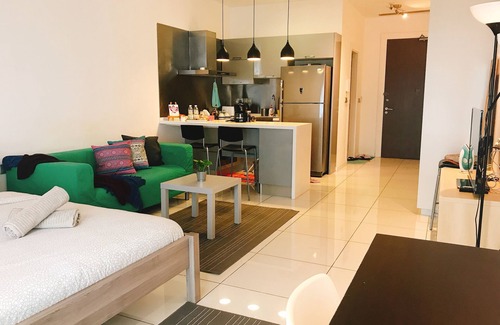 Kampung Pandan Dalam Apartment | Intimate Pool Balcony Studio @ Embassy Row KLCC by 7kgTraveller