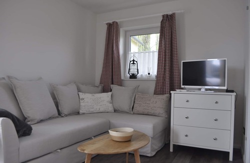 Algolsheim House | Serene Chalet Retreat with Garden & Spa Amenities
