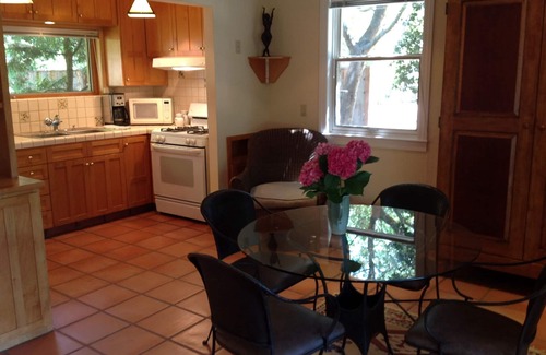 Sonoma Cottage | Idyllic Sonoma Cottage with Spa & Hot Tub in Wine Country