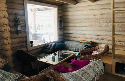 Harju County Ski Chalet | Romantic Escape at Loghouse VäikeTeeMaja with Hot Tub