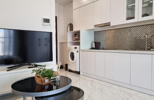 Nhat Tan Apartment | Romantic Studio Apartment with Lake View & Pool Access