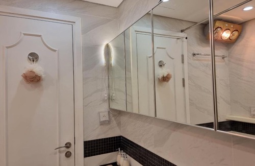 Nhat Tan Apartment | Romantic Studio Apartment with Lake View & Pool Access