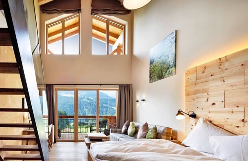 Mittersill Hotel | Romantic Lavender Suite at Gut Sonnberghof Naturhotel