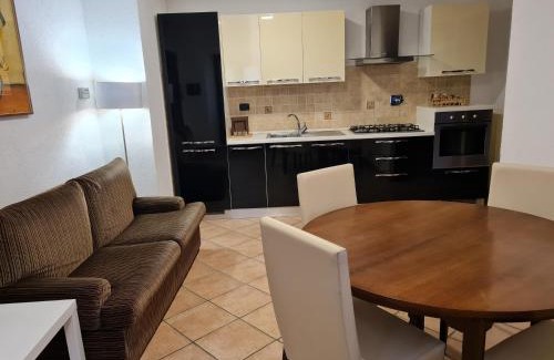 Oulx Apartment | Pet-Friendly Oceanfront Retreat at Casa Vacanze Oberje
